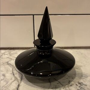 Oneida Black Crystal gothic Decorative Bottle with lid